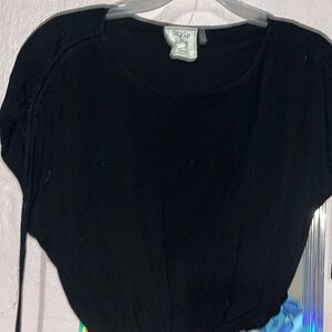 Style Rack Black Crop top short sleeves